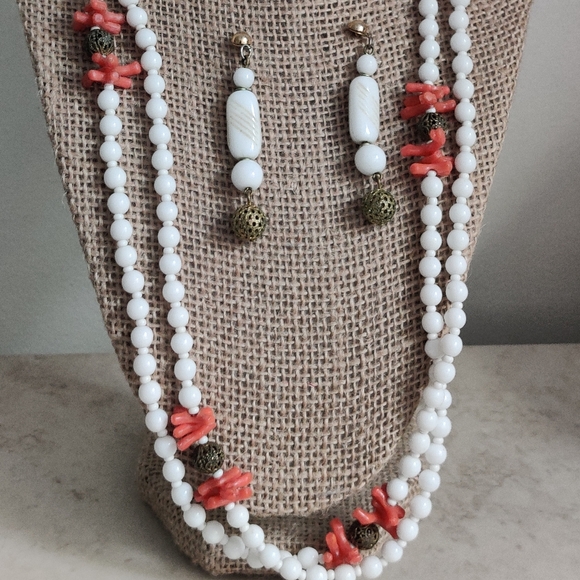 Miriam Haskell Milk Glass & Faux Corals Set - Picture 9 of 16